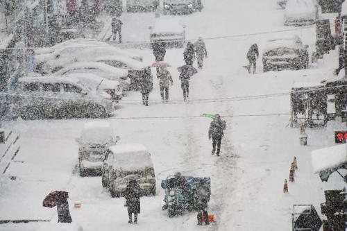 暴雪预警升级为橙色 今冬首个暴雪预警发布