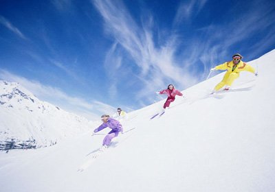 吉林一滑雪场禁止朋友教滑雪 滑雪注意安全事项