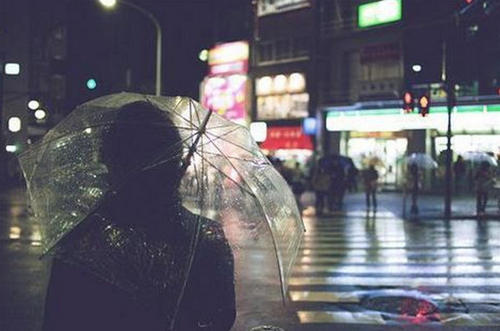 2020适合下雨天发的朋友圈 适合下雨天的心情说说