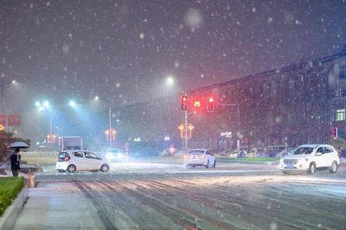 春雪的美好寓意 正月里打雷