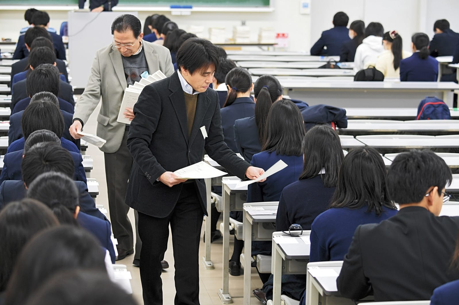 日本84岁女高中生毕业 日本有高考吗