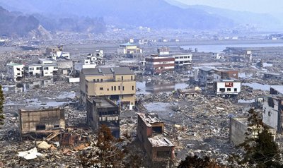 日本大地震后老人海底寻妻10年 311日本大地震简介