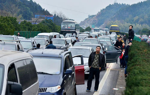 清明节高速公路免费几天 清明节免过路费吗