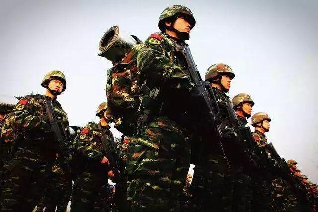 义务兵工资多少钱一月2021 2021年义务兵能拿多少退伍费 义务兵两年难熬吗