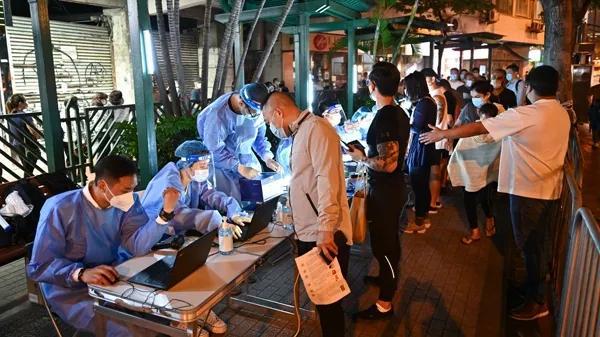 印度飞香港一航班机上53人确诊 香港现在疫情情况如何