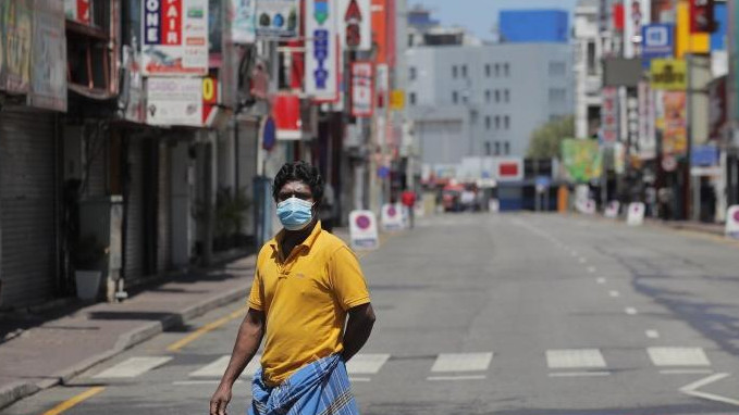 中使馆提醒旅斯同胞加强防范 国外华人如何抗击疫情