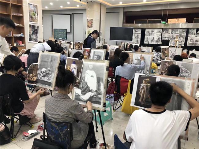 艺考美术学校有哪些 高考美术生有哪些大学可以选择 美术考生能报哪些学校