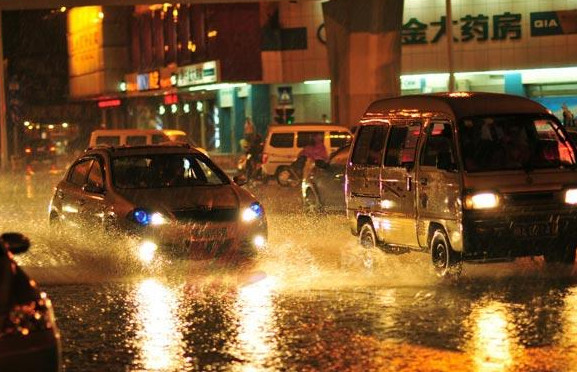 今明两天宁波的天气将被雷阵雨 承包  雷阵雨天气开车需要注意什么