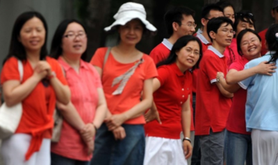 高考穿衣服颜色讲究 高考穿什么颜色衣服吉利