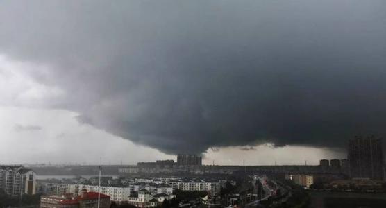 全国11省区市有大到暴雨 大暴雨的说说句子