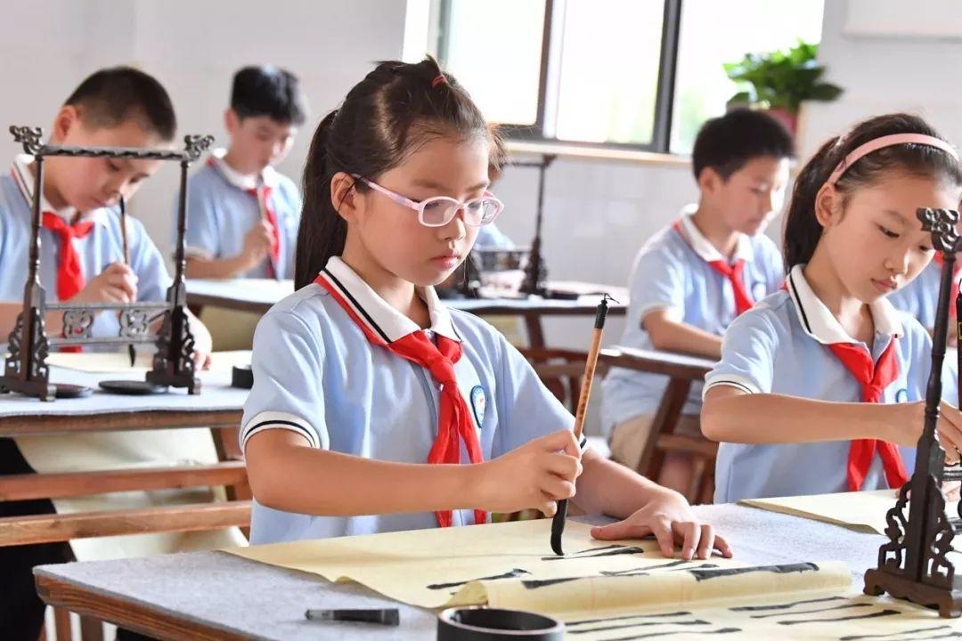 暑假孩子学什么兴趣班 暑假小孩学什么特长好