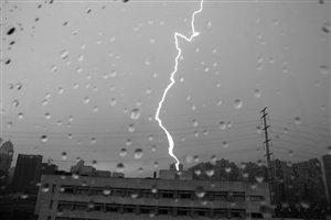 30秒看北京雷雨大风天 北京雷雨季节是什么时候