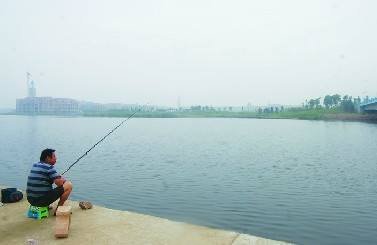 夏季钓鱼技巧大全 夏季钓鱼什么时间最好