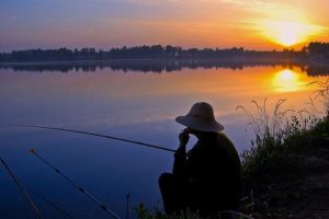 夏季去哪里钓鱼好 夏天钓鱼的最佳位置