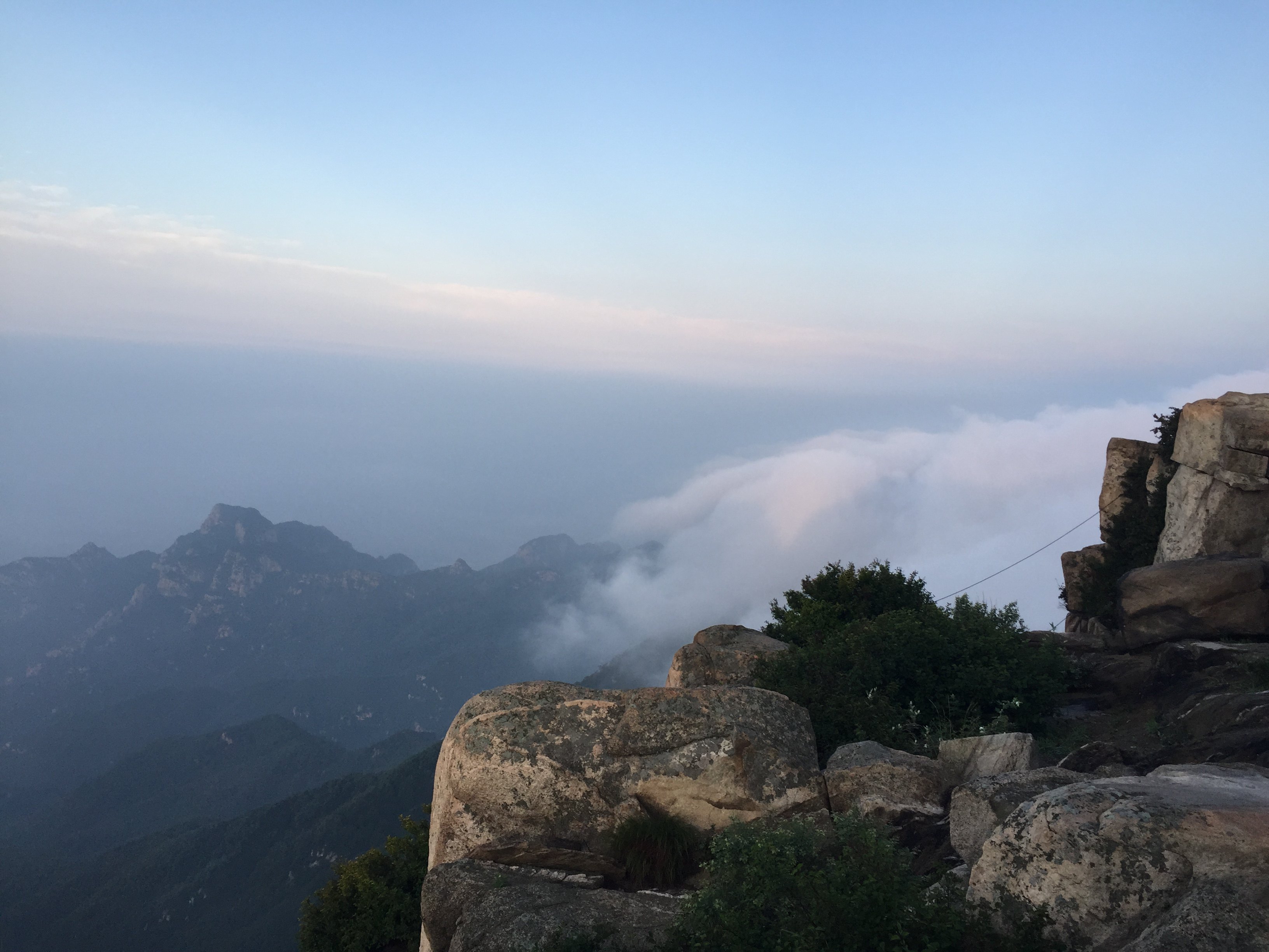 泰山下面压的谁 泰山底下是否压着地狱