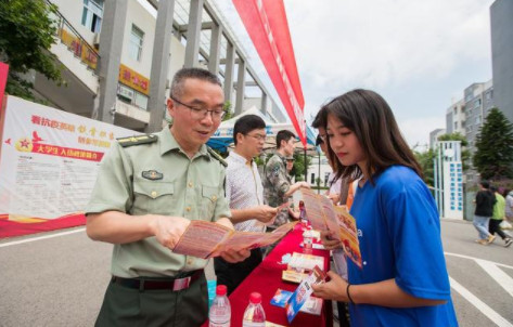 2021年女兵征兵时间和条件 2021年女兵一个省有多少名额 2021年女兵入伍参军政策