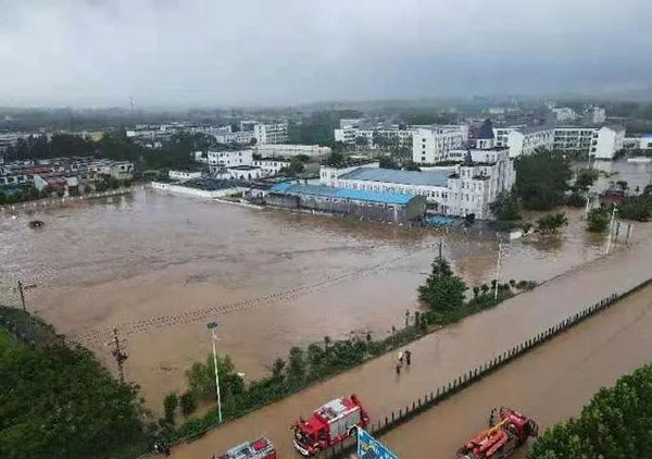 郑州特大暴雨千年一遇 河南这次暴雨为什么这么强 这么持久