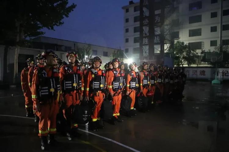 郑州暴雨遇难12人为地铁受困人员 郑州暴雨地铁全线停运