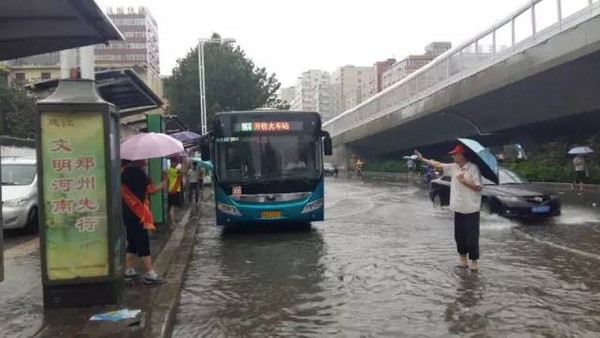 为什么暴雨后几天的自来水不能喝? 暴雨后自来水不能喝