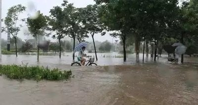 新乡2小时降雨量超过郑州 河南暴雨已致25人死亡 7人失联