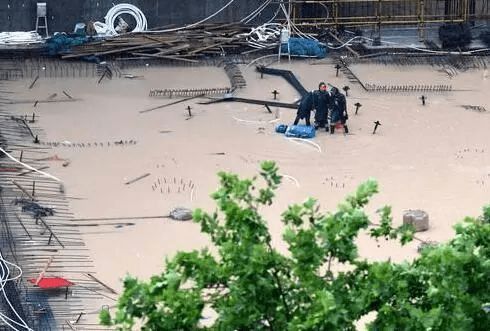 河南洪涝致33人遇难8人失踪 郑州地铁12人遇难 事故原因公布