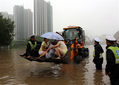 新乡这些地方做好紧急转移准备 国家防总工作组赴新乡