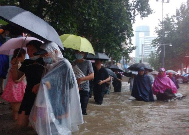 郑州疫情传播路径为暴雨? 郑州疫情最新消息