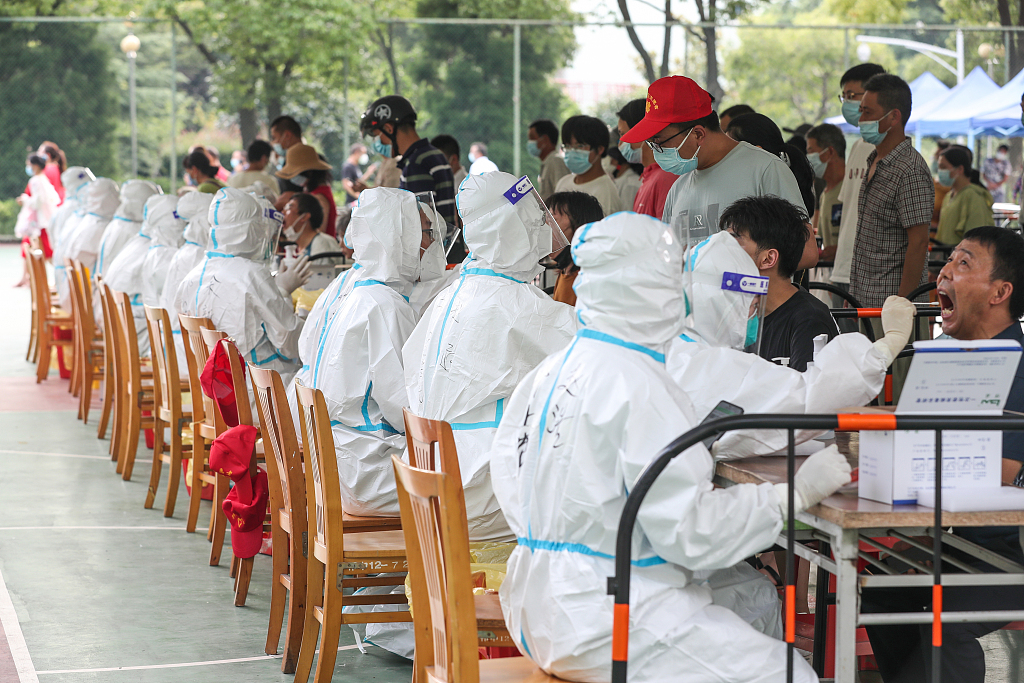 31省份新增61例本土确诊 江苏38例 江苏扬州多地调整为高风险地区