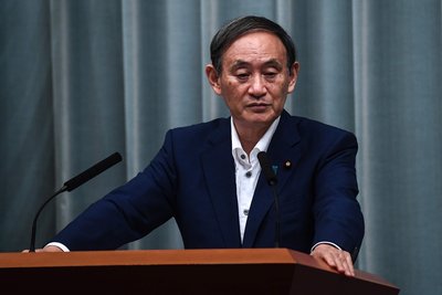 日本首相菅义伟为什么辞职 菅义伟什么时候辞职 菅义伟还能干多久