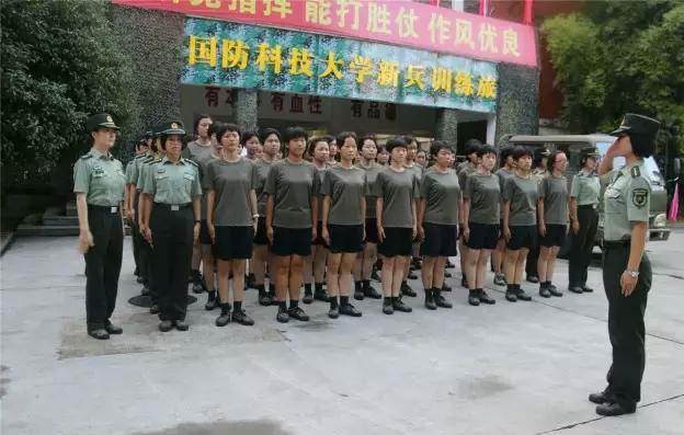 女生当兵后的出路 女兵退伍后工作好找吗