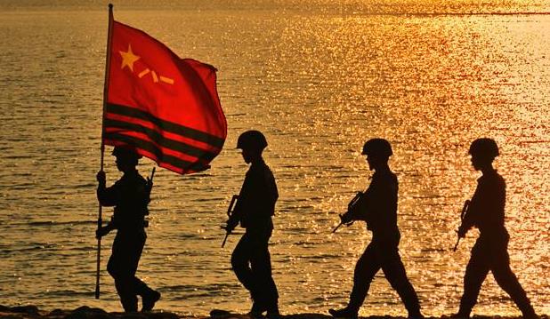 新兵入伍多久可以玩手机 新兵训练三个月有手机吗