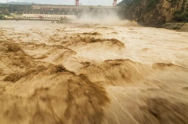 涨水发朋友圈怎么写 涨水发朋友圈的说说 涨水发的文案