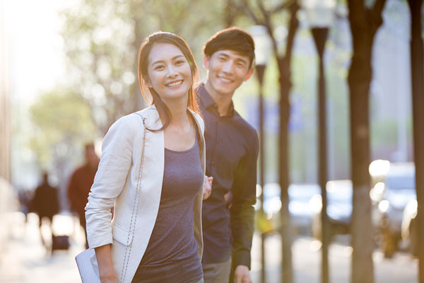 如何分辨男生是否喜欢你 如何分辨男生的真心