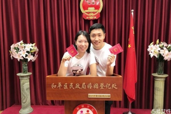 先领证再结婚靠谱吗 先领证后结婚利弊